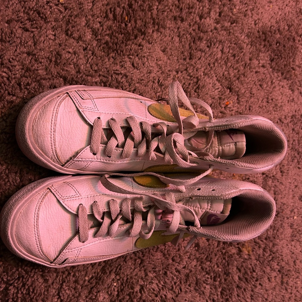 Nike White and Gold Ankle Booties